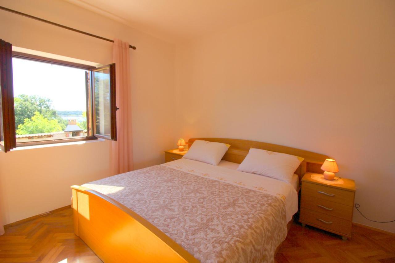Apartment Liliana Near Beach Poreč Exteriör bild